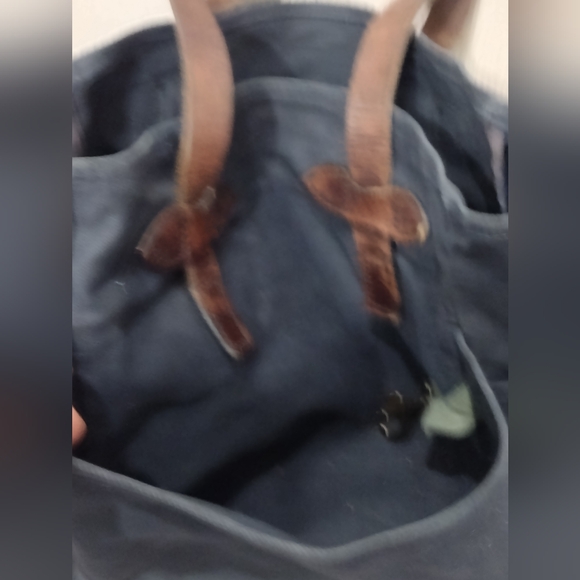 Filson Rugged Twill Open Tote - Picture 5 of 8